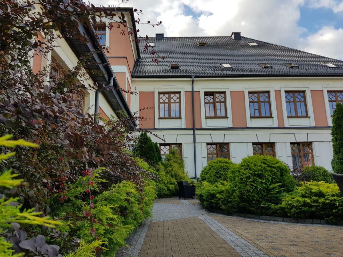Rezydencja Pod Zegarem Trzebinia  Exterior foto